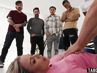 Y tá MILF tham gia bữa tiệc đôi lồn và chịch tập thể cực đại ngay tại nơi làm việc